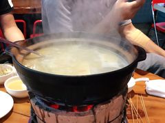-捞围鲜·港式打边炉(海阳路店)