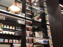 -钟书阁(群光广场店)