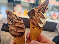 香草黑巧双重口味-GODIVA(美罗城店)