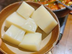 -黔有有贵州酸汤夺夺粉火锅(五味十字店)