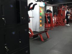 -坚果健身24小时工作室(定西路店)