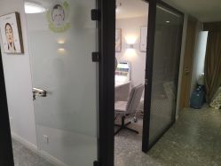 -咪咪专业脱毛连锁机构