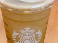 -星巴克(上海虹桥新天地二店)