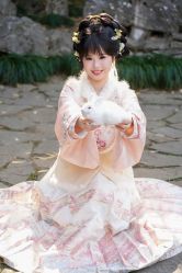 -一揽芳华汉服旗袍体验馆(拙政园店)