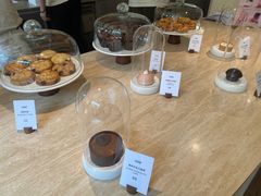 -VERIE BAKEHOUSE
