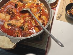 -刘姐啤酒鱼民族演艺餐厅(西街总店)