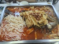 -在巷子里的烤肉店·螺蛳粉烤鱼·牛蛙(和美城店)