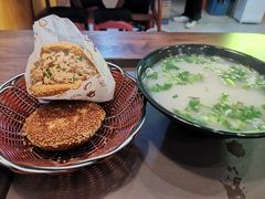 -万红路羊汤烧饼店(将台路店)