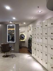 点击看大图 -八佰伴8008星级形象店