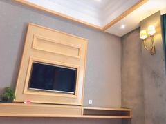 -爱舍美景酒店(燕儿岛路地铁站店)