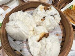 蜜汁叉烧包-赏点粤式点心(广州塔店)