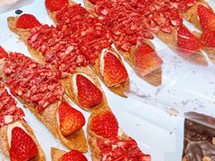 -HOT CRUSH趁热集合·现烤面包(上海环球港店)