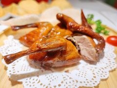 秘制脆皮乳鸽-避风塘·金牌店·夜宵(金玉兰店)