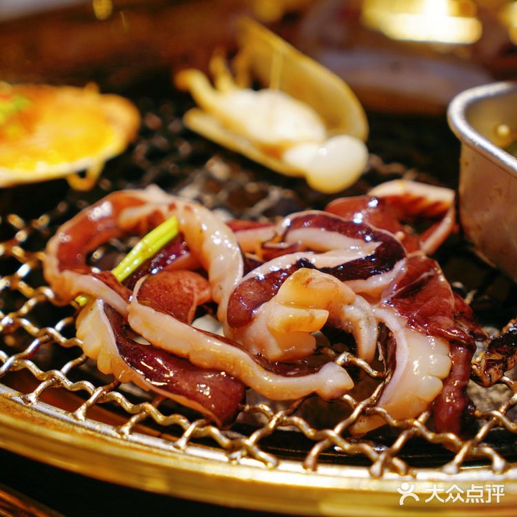 汉江山常熟首店，300多种菜品吃到扶墙出