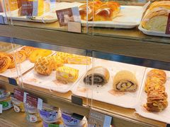 面包甜点陈列柜-皇家美孚(保定路店)