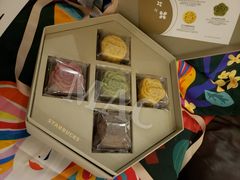 -星巴克臻选(周浦万达店)