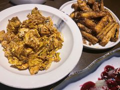 -梧桐树下(云锦世家店)