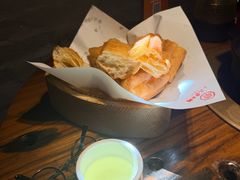 太艮堡手工油条-大良毋米粥 · 粥底火锅(岭南天地店)