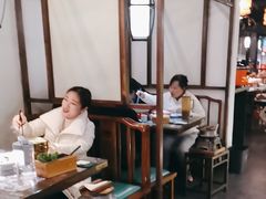 -卢大鲜鱼头捞饭(美利广场店)