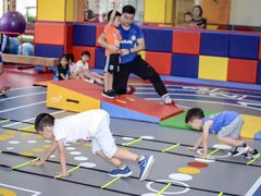 -卓跃儿童运动馆·体能·跳绳·篮球(滨江东中心店)