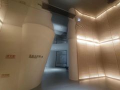 -涨巢·潮玩水疗局