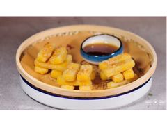 -野山舂·贵州现舂酸汤火锅(鸿通城店)