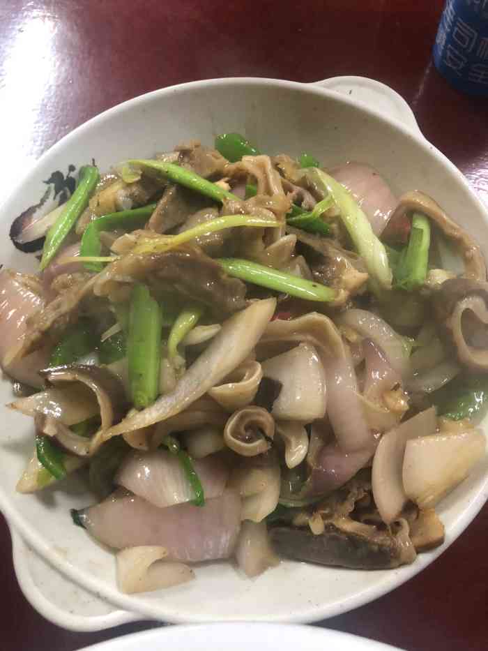 打分 口味很棒,羊肉汤里的鱼丸特别好吃