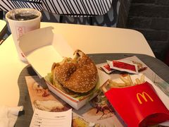 -麦当劳(欢乐谷店)