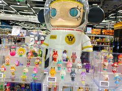-泡泡玛特POPMART(侨福芳草地店)