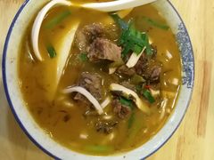 老酸菜牛肋条面-阿彬生炒牛肉面(解放路店)