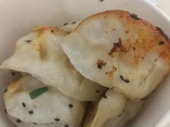 -香山胡记吴江路生煎(灵山路店)