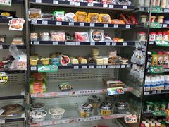 -全家便利店(秀沿路店)