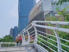 -广州周大福金融中心
