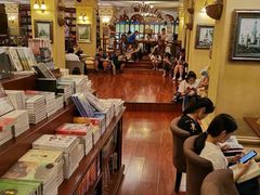 -果戈里书店
