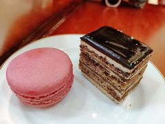 -燕庭·纯燕窝·甜品下午茶(南京西路店)