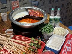 -钢管厂五区小郡肝串串香火锅(人民广场店)