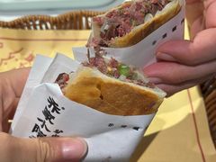 -乔家小院•非遗驴肉•本地小海鲜(滨河路店)