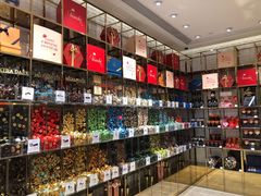 -VENCHI 闻绮(北京国贸商城店)