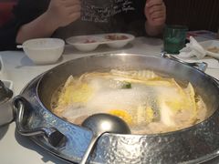 -浪里寻·臻牛养生牛肉火锅(方圆荟店)