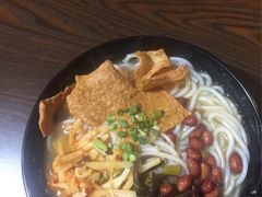 -薇薇螺蛳粉(长大总店)