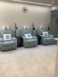 -洛伊科技抗衰护肤中心