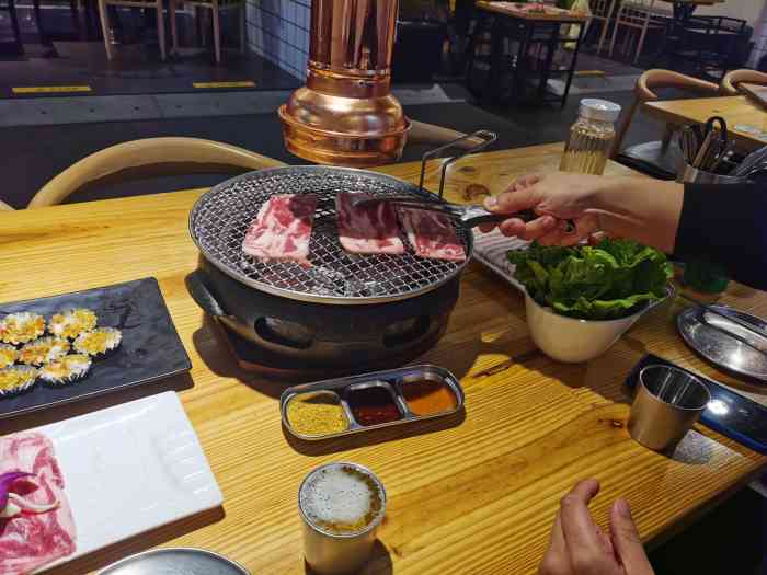 牛道精致烤肉(海安店)-"环境还9315,东西也还好,摆盘用心了～但.