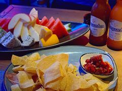 -FOUR PLAY BAR