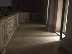 -上海玫瑰园度假酒店
