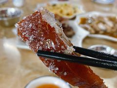 -黄记四更烤乳猪店