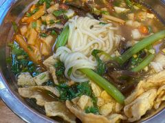 -柳州肥姨妈大骨螺蛳粉(万达中心店)