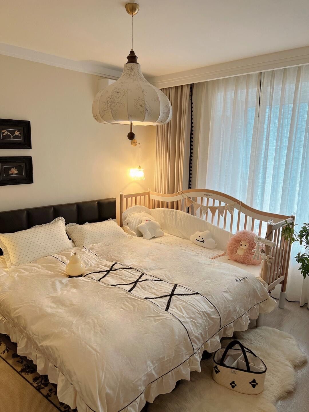 我心爱的小卧室也太哇塞了