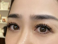 -花岐款式专研健康美甲沙龙