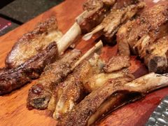 传统工艺秘制羊排-丝路金桃·新疆菜(徐汇店)