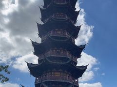 -龙华寺